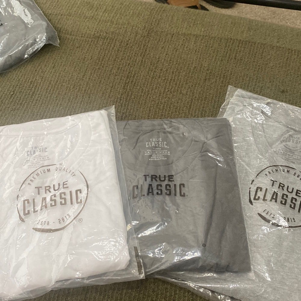 White, Heather grey and charcoal grey TRUECLASSIC tees XL